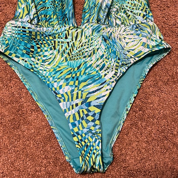 Victorias Secret Deep V Open Back Halter One Piece Bathing Suit - Picture 4 of 7